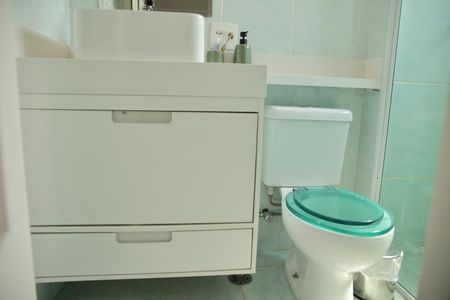 Apartamento à venda com 72m², 3 quartos e 2 vagasBanheiro da Suíte