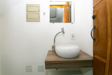 Lavabo de casa de condomínio à venda com 2 quartos, 45m² em Vila Esperança, São Paulo