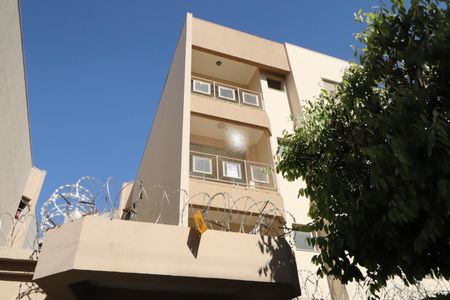 Apartamento para alugar com 95m², 3 quartos e 2 vagasFachada