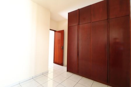 Apartamento para alugar com 95m², 3 quartos e 2 vagasQuarto 2