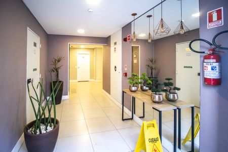 Apartamento para alugar com 42m², 2 quartos e sem vaga Apartamento para alugar com 42m², 2 quartos e sem vagaHall de entrada