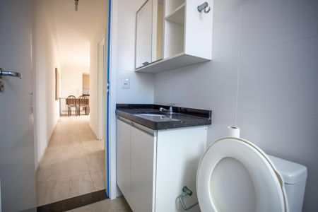 Apartamento para alugar com 53m², 2 quartos e 1 vaga Apartamento para alugar com 53m², 2 quartos e 1 vagaBanheiro