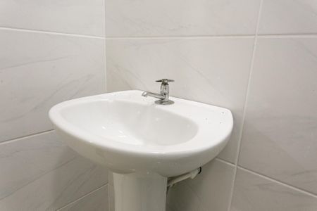 Banheiro Social de kitnet/studio à venda com 1 quarto, 43m² em Vila Formosa, São Paulo