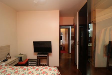 Apartamento à venda com 110m², 3 quartos e 2 vagasSuíte 2