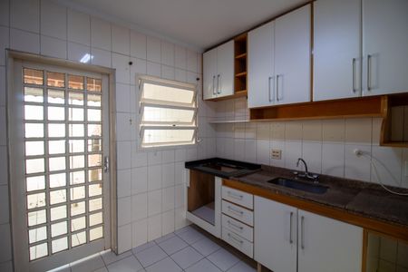 Casa de condomínio à venda com 120m², 2 quartos e 2 vagas Casa de condomínio à venda com 120m², 2 quartos e 2 vagasCozinha