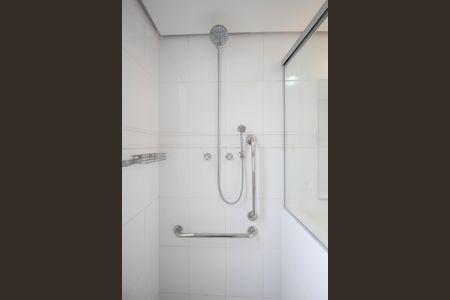 Apartamento à venda com 140m², 3 quartos e 3 vagas Apartamento à venda com 140m², 3 quartos e 3 vagasBanheiro Social