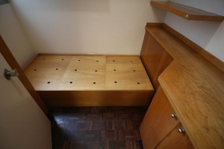 Apartamento à venda com 140m², 3 quartos e 3 vagas Apartamento à venda com 140m², 3 quartos e 3 vagasQuarto de Serviço