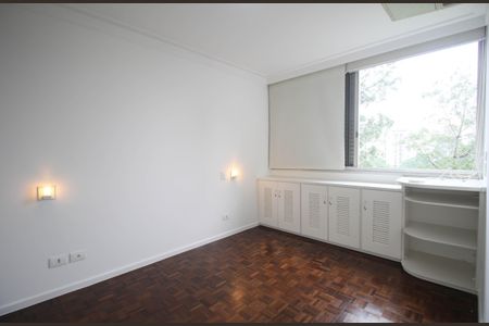 Apartamento à venda com 140m², 3 quartos e 3 vagas Apartamento à venda com 140m², 3 quartos e 3 vagasQuarto 2