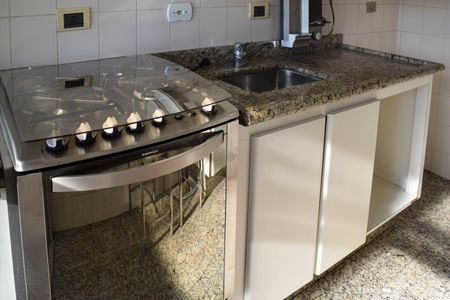 Apartamento para alugar com 131m², 2 quartos e 2 vagas Apartamento para alugar com 131m², 2 quartos e 2 vagasCozinha