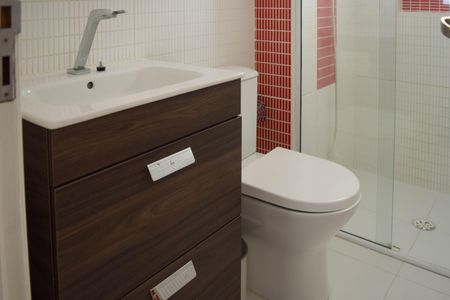 Apartamento para alugar com 131m², 2 quartos e 2 vagas Apartamento para alugar com 131m², 2 quartos e 2 vagasBanheiro