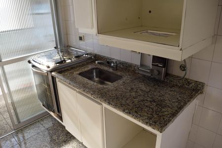 Apartamento para alugar com 131m², 2 quartos e 2 vagas Apartamento para alugar com 131m², 2 quartos e 2 vagasCozinha