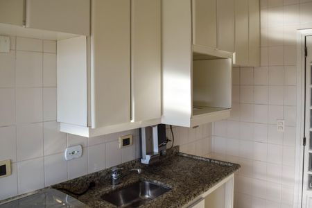 Apartamento para alugar com 131m², 2 quartos e 2 vagas Apartamento para alugar com 131m², 2 quartos e 2 vagasCozinha