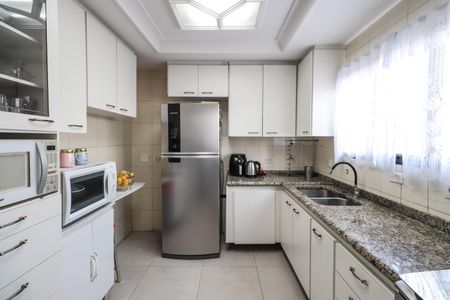 Apartamento à venda com 120m², 4 quartos e 3 vagas Apartamento à venda com 120m², 4 quartos e 3 vagasCozinha