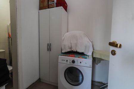 Apartamento à venda com 120m², 4 quartos e 3 vagas Apartamento à venda com 120m², 4 quartos e 3 vagasQuarto de Serviço