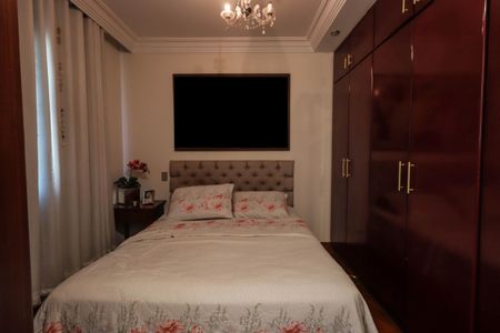 Apartamento à venda com 120m², 4 quartos e 3 vagas Apartamento à venda com 120m², 4 quartos e 3 vagasSuíte