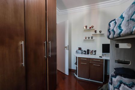 Apartamento à venda com 120m², 4 quartos e 3 vagas Apartamento à venda com 120m², 4 quartos e 3 vagasQuarto 1