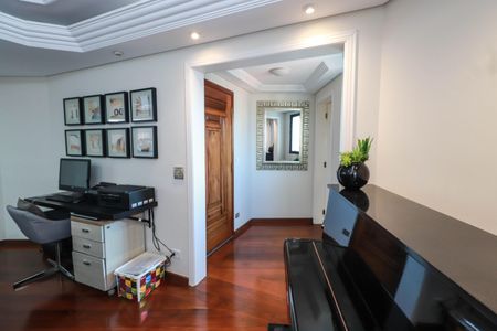 Apartamento à venda com 120m², 4 quartos e 3 vagas Apartamento à venda com 120m², 4 quartos e 3 vagasSala