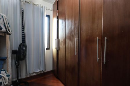 Apartamento à venda com 120m², 4 quartos e 3 vagas Apartamento à venda com 120m², 4 quartos e 3 vagasQuarto 1