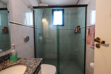 Apartamento à venda com 120m², 4 quartos e 3 vagas Apartamento à venda com 120m², 4 quartos e 3 vagasBanheiro Social