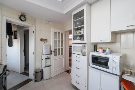 Apartamento à venda com 120m², 4 quartos e 3 vagas Apartamento à venda com 120m², 4 quartos e 3 vagasCozinha