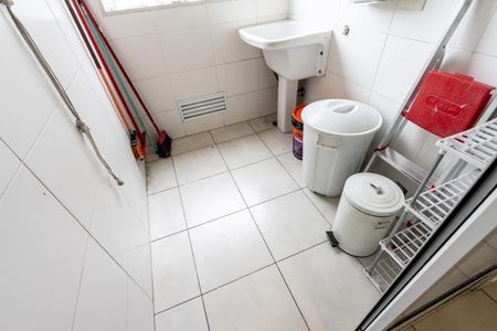 Apartamento para alugar com 57m², 2 quartos e 1 vagaÁrea de Serviço