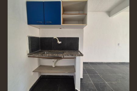 Studio para alugar com 25m², 1 quarto e sem vaga Studio para alugar com 25m², 1 quarto e sem vagaCozinha