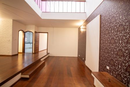Casa para alugar com 500m², 5 quartos e 4 vagasSala 