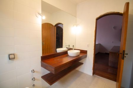 Casa para alugar com 500m², 5 quartos e 4 vagasBanheiro da Suíte 1