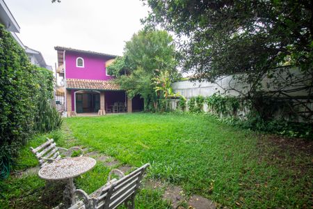 Casa para alugar com 500m², 5 quartos e 4 vagasÁrea Externa