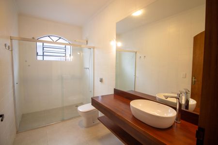 Casa para alugar com 500m², 5 quartos e 4 vagasBanheiro da Suíte 1