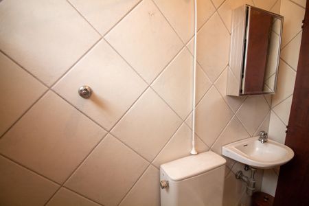 Casa para alugar com 500m², 5 quartos e 4 vagasBanheiro de Serviço 