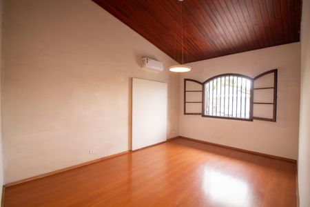 Casa para alugar com 500m², 5 quartos e 4 vagasSuíte 3