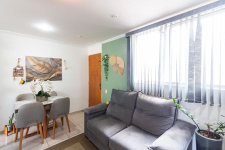 Sala de apartamento à venda com 2 quartos, 47m² em Vila Yolanda, Osasco