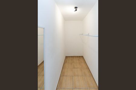 Suíte - Closet de casa de condomínio para alugar com 2 quartos, 70m² em Vila Isolina Mazzei, São Paulo