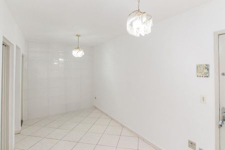 Sala de casa de condomínio para alugar com 2 quartos, 70m² em Vila Isolina Mazzei, São Paulo