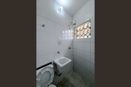 Banheiro de apartamento para alugar com 1 quarto, 20m² em Brás, São Paulo