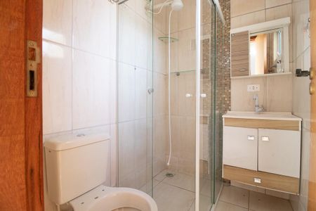 Casa para alugar com 54m², 2 quartos e 1 vaga Casa para alugar com 54m², 2 quartos e 1 vagaBanheiro Social