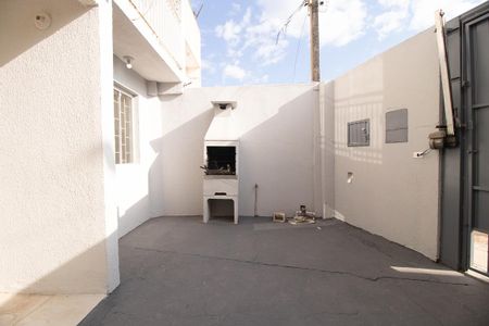Casa para alugar com 54m², 2 quartos e 1 vaga Casa para alugar com 54m², 2 quartos e 1 vagaÁrea comum - Churrasqueira