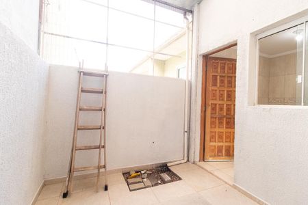 Casa para alugar com 54m², 2 quartos e 1 vaga Casa para alugar com 54m², 2 quartos e 1 vagaÁrea de Serviço