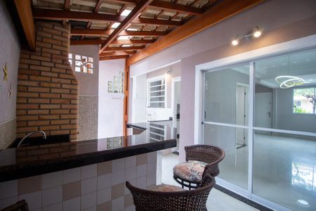 Casa de condomínio para alugar com 100m², 3 quartos e 2 vagas Casa de condomínio para alugar com 100m², 3 quartos e 2 vagasÁrea gourmet