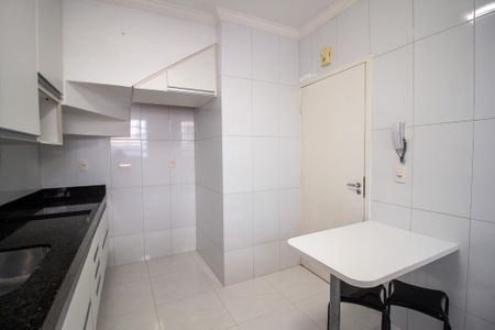 Casa de condomínio para alugar com 100m², 3 quartos e 2 vagas Casa de condomínio para alugar com 100m², 3 quartos e 2 vagasCozinha