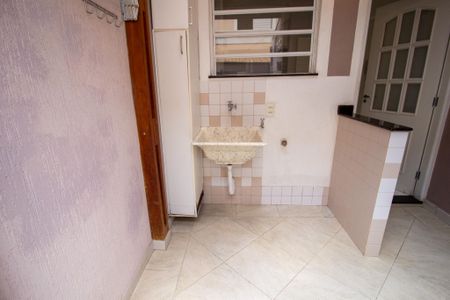 Casa de condomínio para alugar com 100m², 3 quartos e 2 vagas Casa de condomínio para alugar com 100m², 3 quartos e 2 vagasÁrea de Serviço