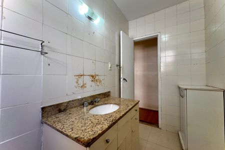 Apartamento para alugar com 100m², 3 quartos e 1 vaga Apartamento para alugar com 100m², 3 quartos e 1 vagaBanheiro social