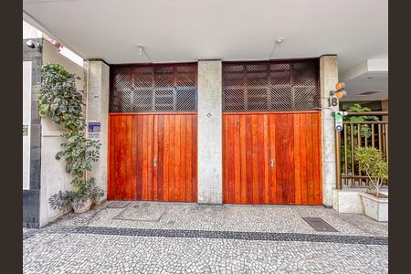 Apartamento para alugar com 100m², 3 quartos e 1 vaga Apartamento para alugar com 100m², 3 quartos e 1 vagaFachada