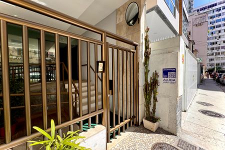 Apartamento para alugar com 100m², 3 quartos e 1 vaga Apartamento para alugar com 100m², 3 quartos e 1 vagaFachada