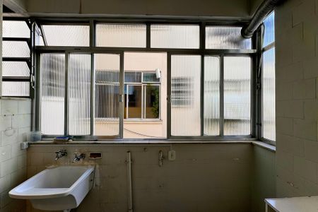 Apartamento para alugar com 100m², 3 quartos e 1 vaga Apartamento para alugar com 100m², 3 quartos e 1 vagaÁrea de serviço