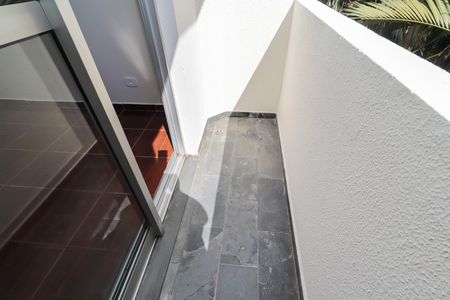 Varanda da Sala de apartamento à venda com 2 quartos, 48m² em Vila Carmosina, São Paulo