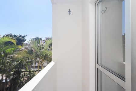 Varanda da Sala de apartamento à venda com 2 quartos, 48m² em Vila Carmosina, São Paulo