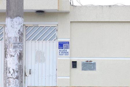 Casa de condomínio à venda com 80m², 2 quartos e 1 vagaFachada 