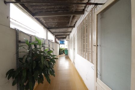 Casa à venda com 450m², 3 quartos e 1 vagaCorredor lateral